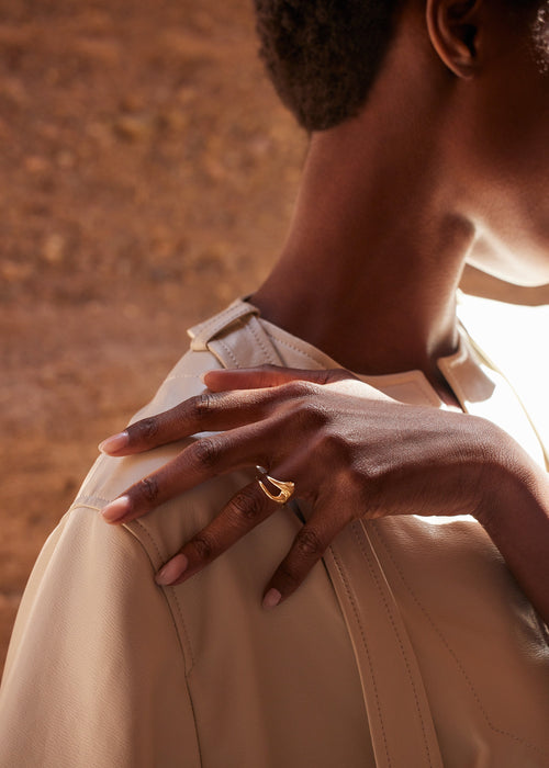Bague fine Eroz - Dorée à l’or 24 carats
